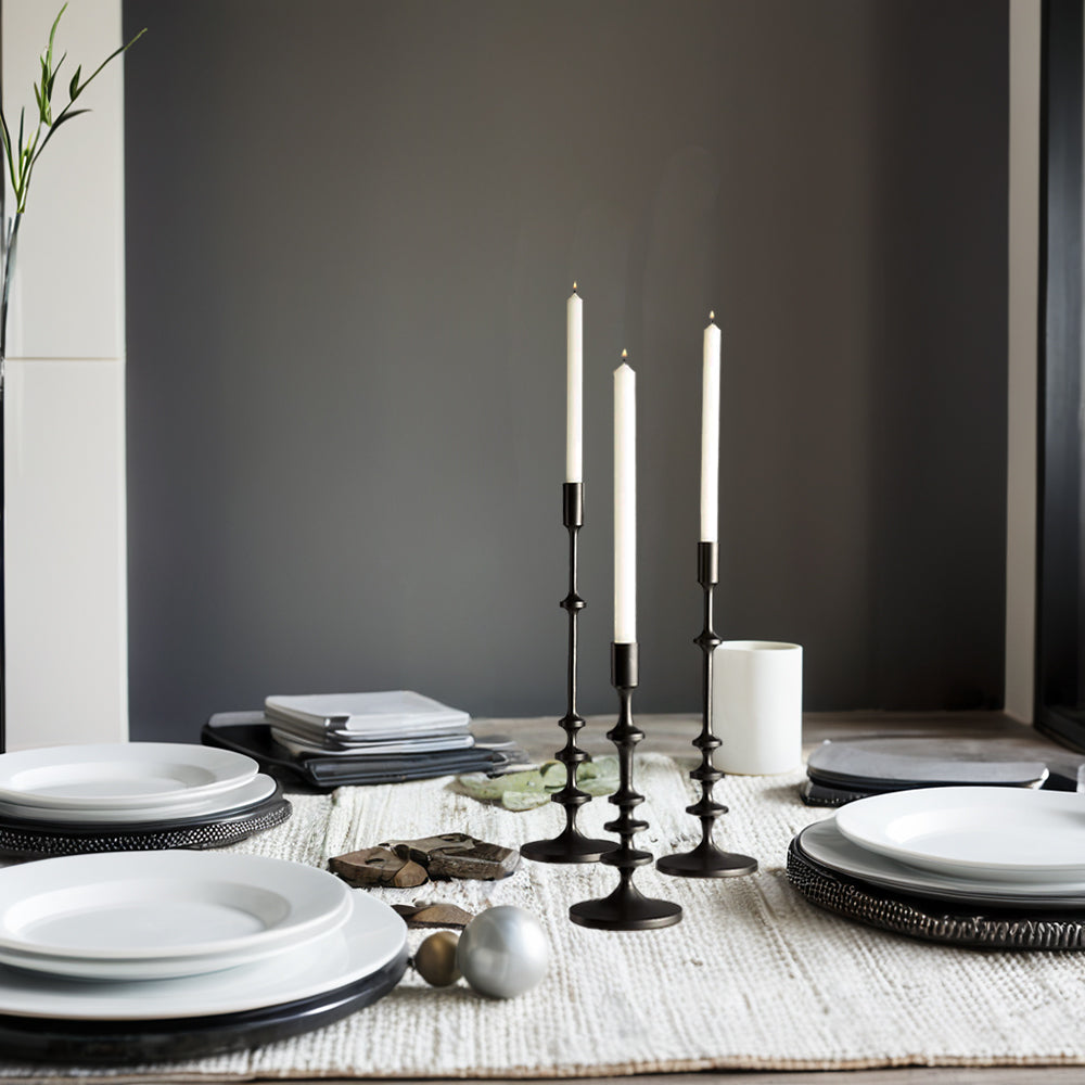 Experts Share the Right Way to Set a Dinner Table