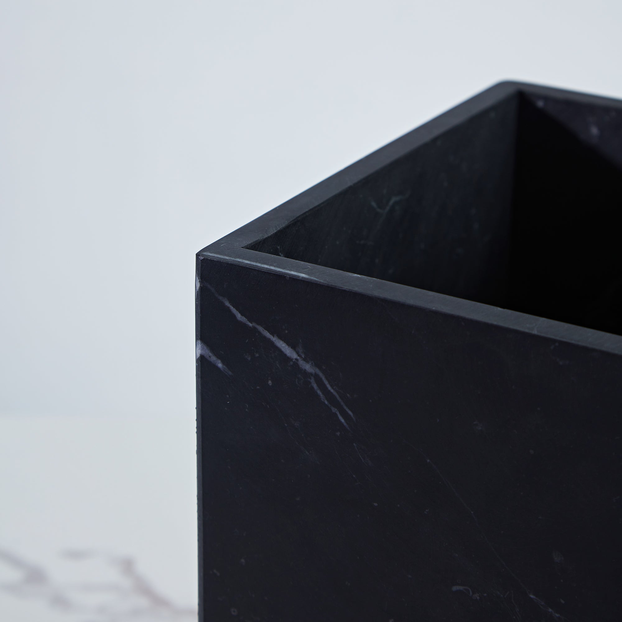 Handcrafted Black Marquina Marble Bath Accessories - Unique and Chic Bathroom Supplies for Elegant Decor