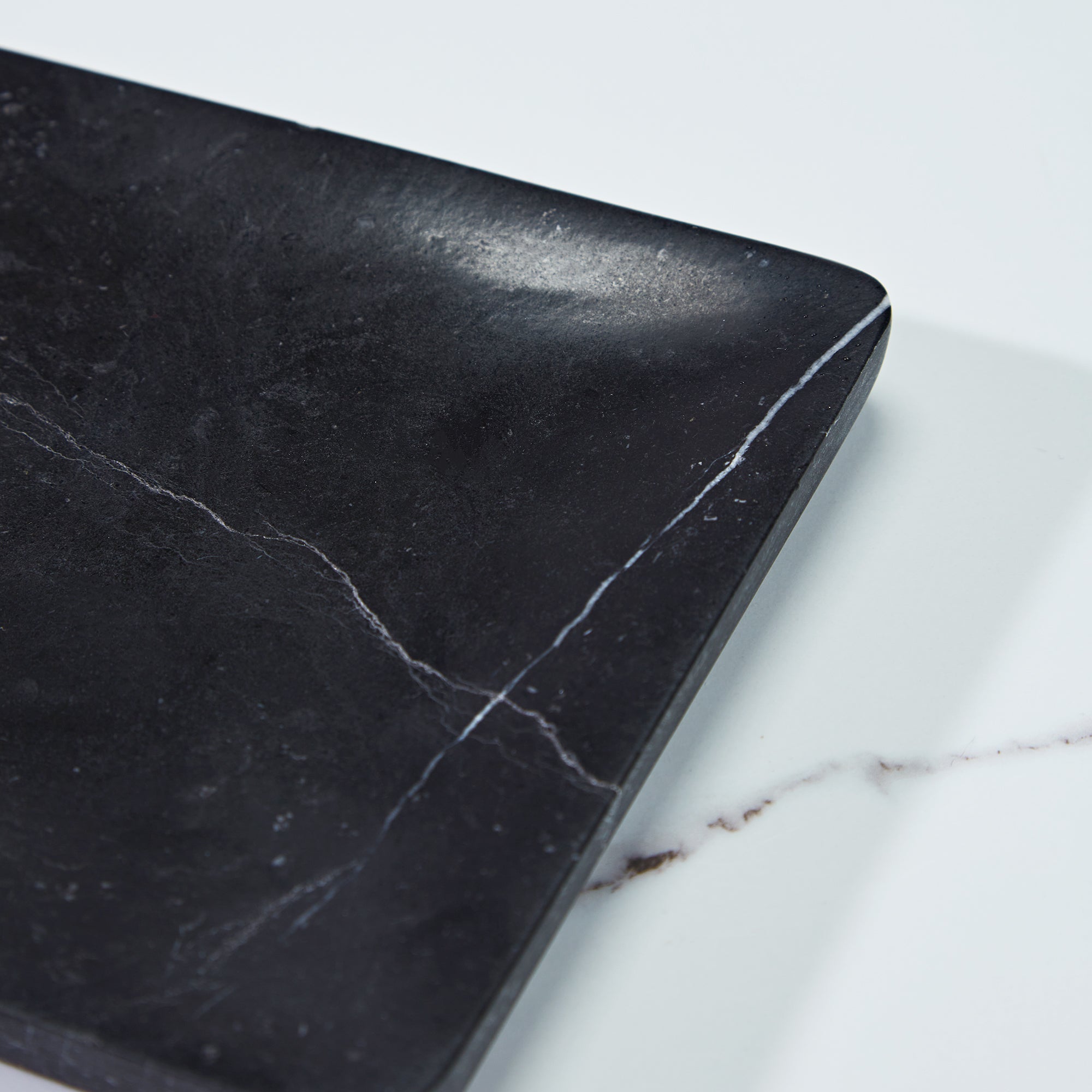 Handcrafted Black Marquina Marble Bath Accessories - Unique and Chic Bathroom Supplies for Elegant Decor