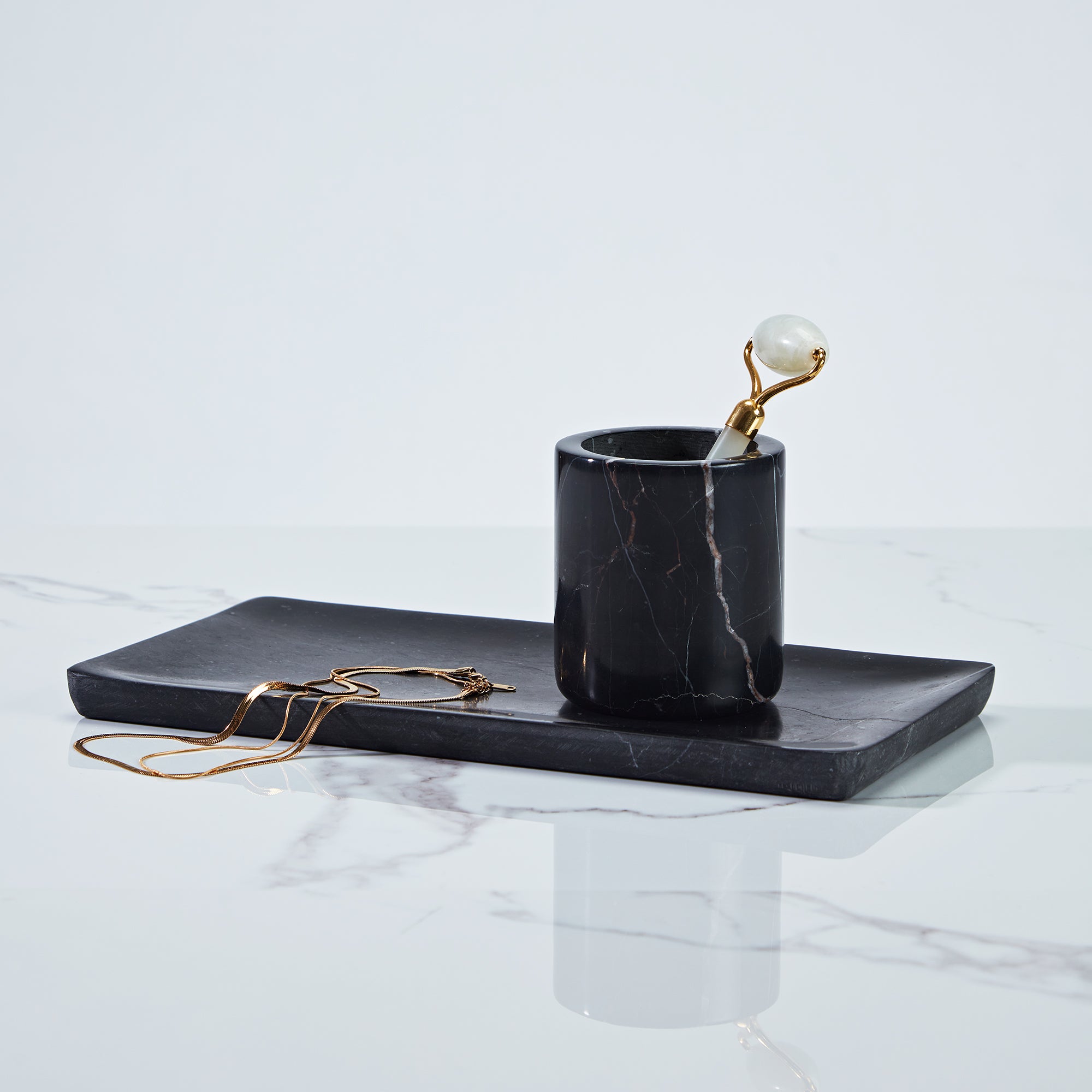 Handcrafted Black Marquina Marble Bath Accessories - Unique and Chic Bathroom Supplies for Elegant Decor