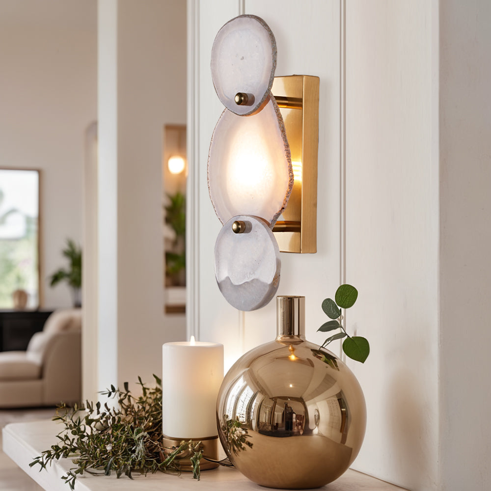 Agate Glow Artistry Sconce: Natural Agate Stone with Organic Glow and Brass Accents for Living Room, Bedroom, or Kitchen Wall Lighting